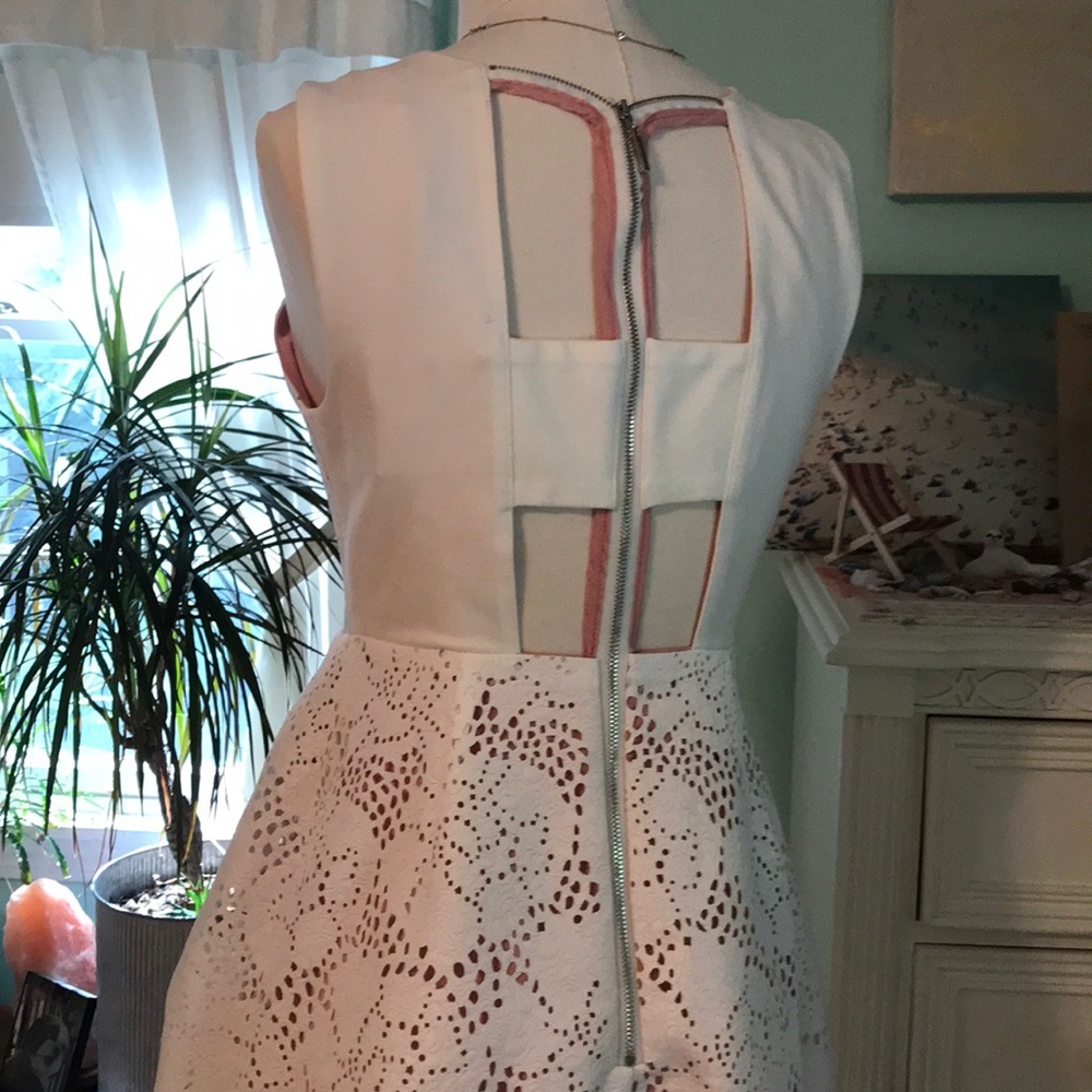 NWT white lacy midi dress - Picture 4 of 4
